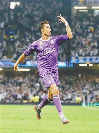 受采访时透 受采访时透